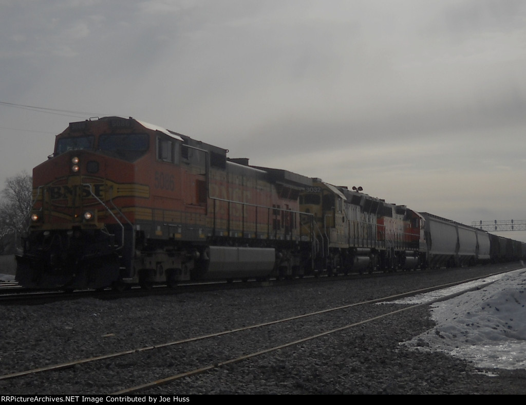 BNSF 5086 East